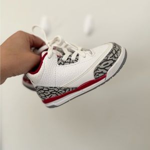 Jordan 3 Cardinal red. 
EUC NO BOX $60 + ship
